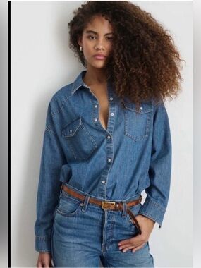 Alex Mill Blue Denim Shirt
EUC
Size Medium